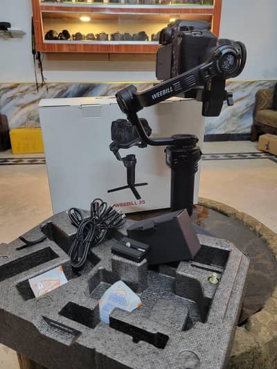 Zhiyun Weebil 3s (10/10++ Just like new) (Gimble/Crane)