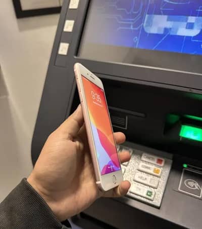 iphone 7 plus 128 GB my WhatsApp number 03 25 022 67 56