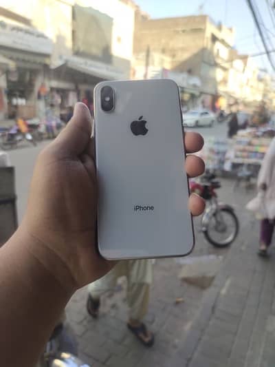 condition 10/9 battery health 70 / Back changed