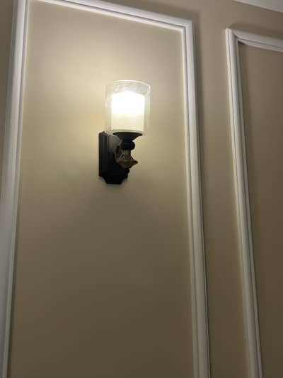 Chandelier with two side lamps