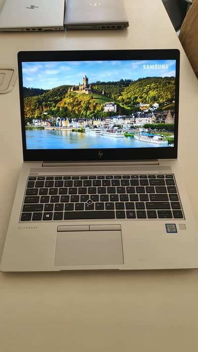 HP EliteBook 840 G6 i5 8th Gen 8GB/256GB SSD AMD 2GB