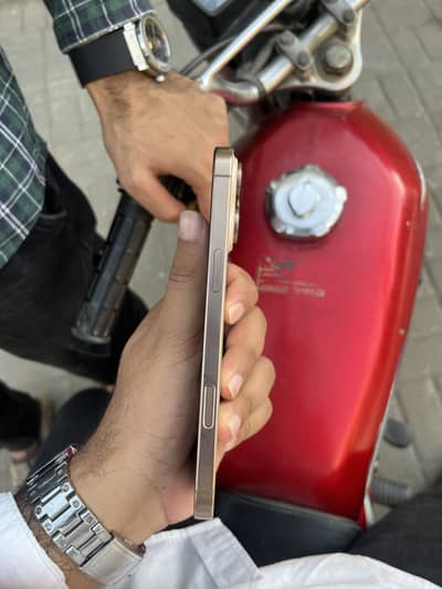 iPhone 16 pro max pta approved