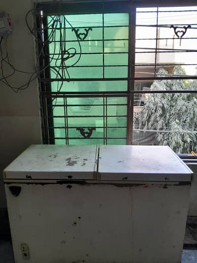 Waves Double Door Big Size All OK in Working Condition