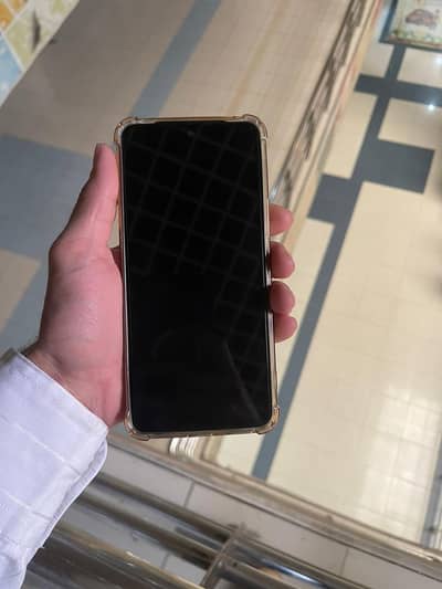 Vivo Y100 – 8+8GB RAM | 256GB Storage | Complete Box | 10/10 Condition