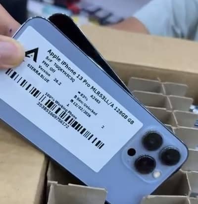 i phone 13 pro blue colour 128 gb (5 pcs available)