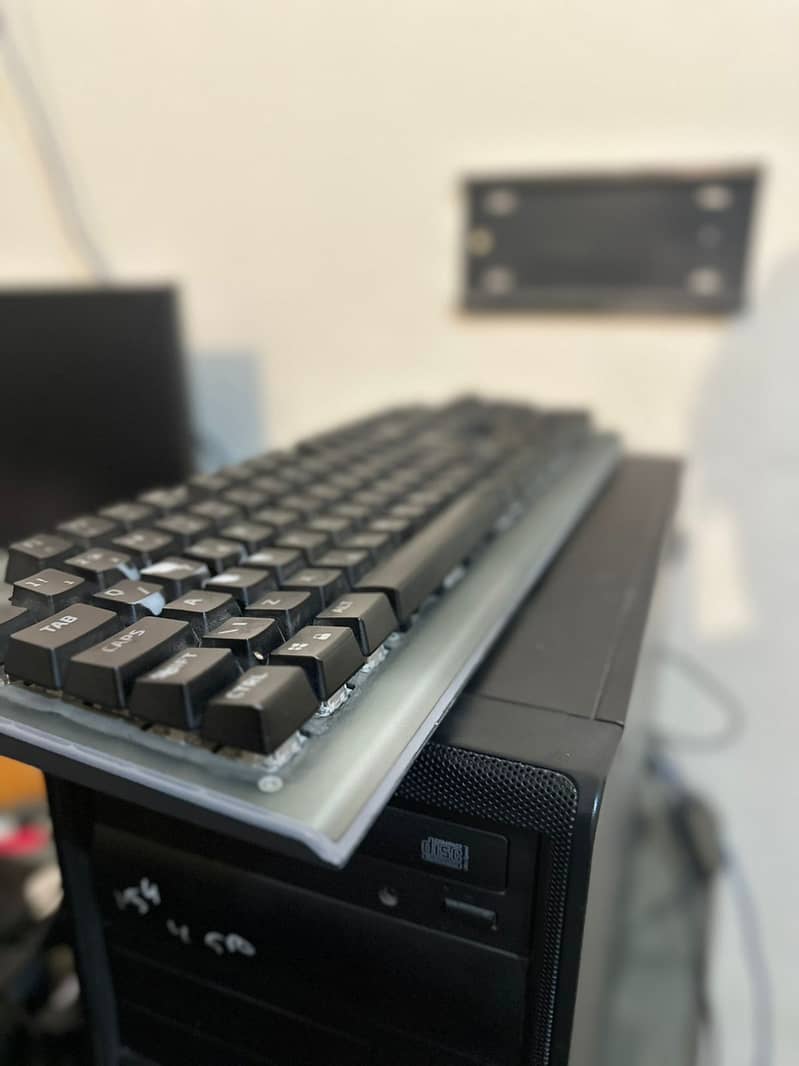 Full gaming setup ( urgent sell price negotiable) 4