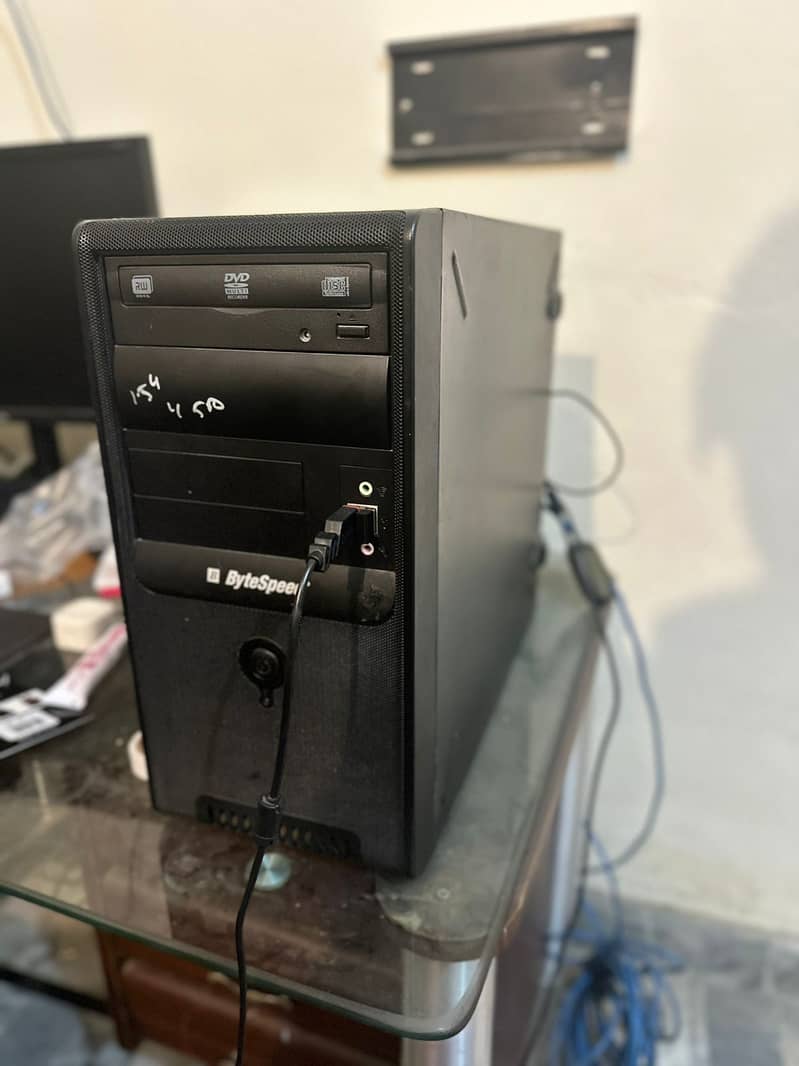 Full gaming setup ( urgent sell price negotiable) 6