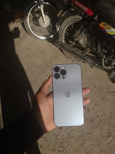 iPhone 13 Pro Max FU