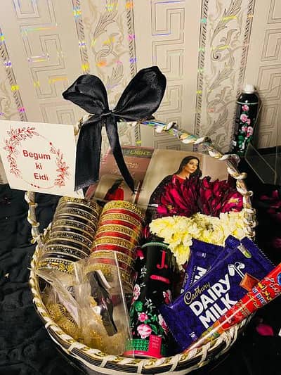 Custamized gift baskets /ramzan baskets / Eid gift baskets