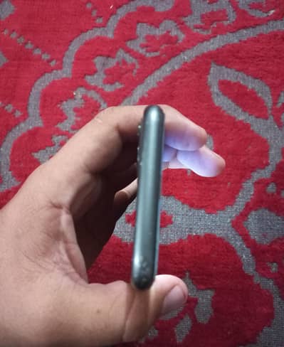 iphone 11 factory unlocked (03165690462)