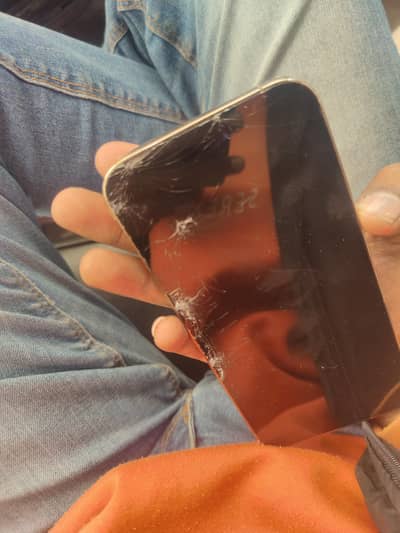 iphone 14 pro max display or  icloud issue