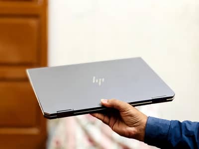 HP ZBook Studio 15 x360 G5 Convertible Workstation