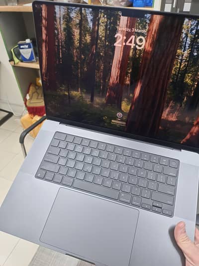 MACBOOK PRO M4 16 INCH 2024 24GB 512GB 14 CPU 20 GPU 8 CC 100 HLT