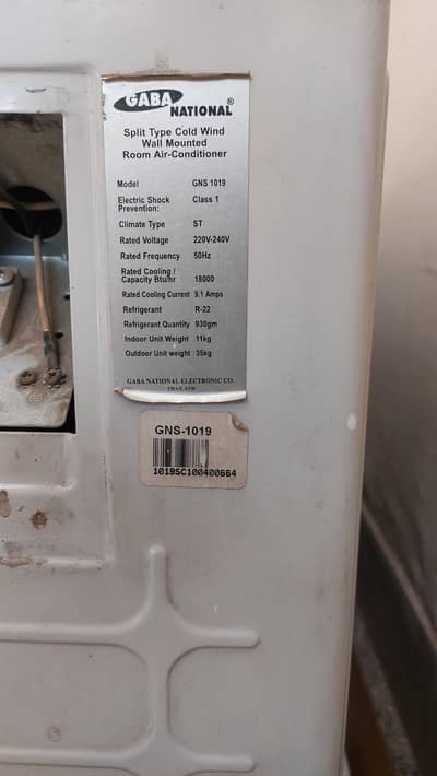 good condition main hain  har chez s7 makamal  ac room