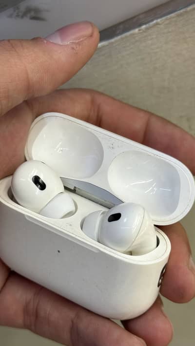 Orignal AirPods Pro 2 Lighting Port
