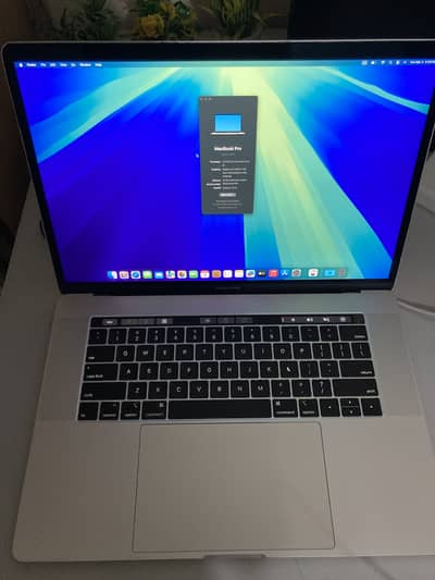 MacBook Pro i9 32/512 4gb graphics