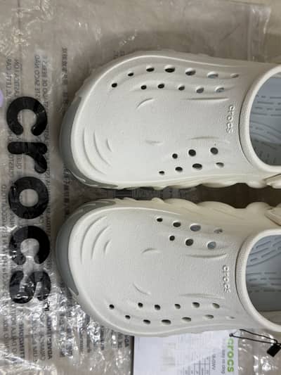 Crocs Echo Clogs Icy Cream Color