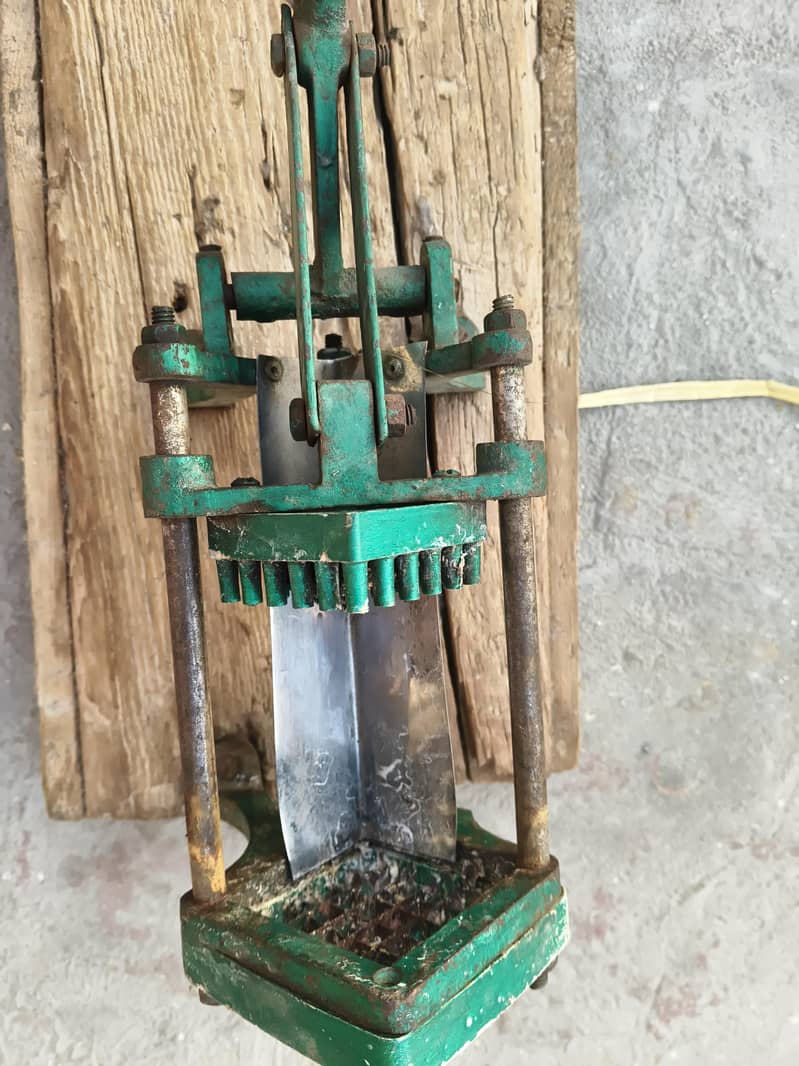 Fries cutting machine 3