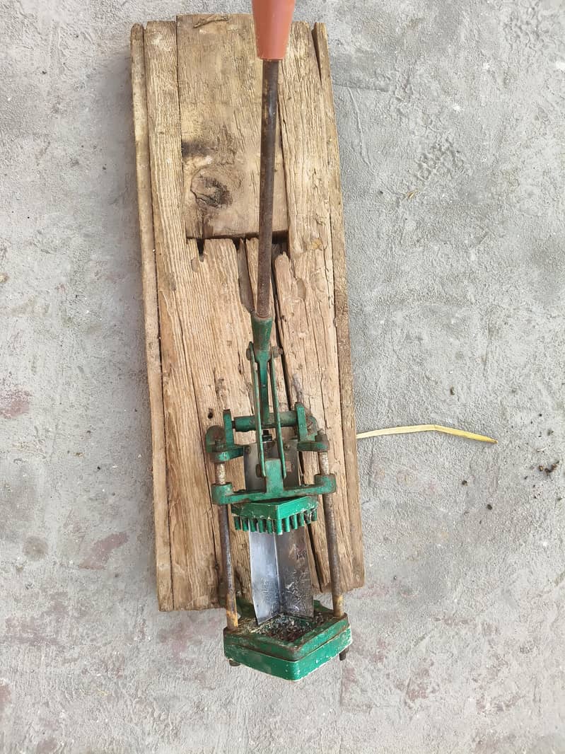 Fries cutting machine 4