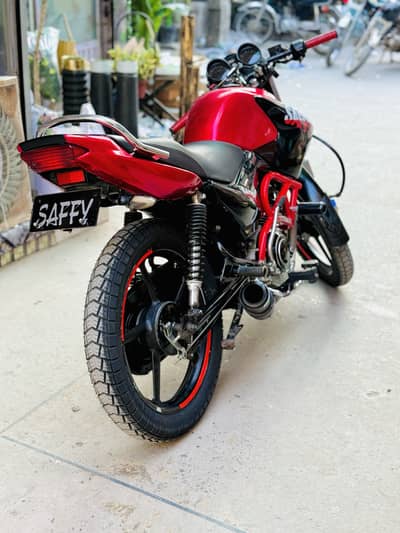 Yamaha YBR 125G Totally modified Bike