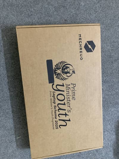 Box packed laptop PM