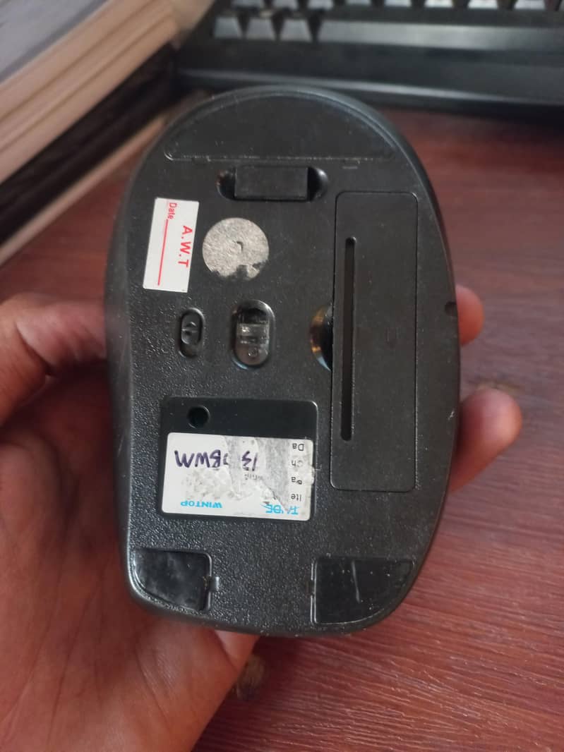 Wireless Vertical Ergonomic Mouse 3