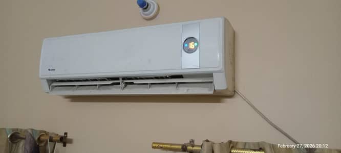 Gree 1 ton split AC for sale