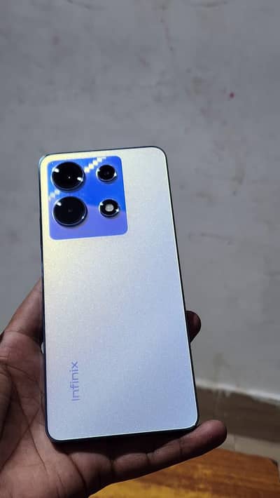 infinix note 30 all okay fon  with daba chargr all accessories