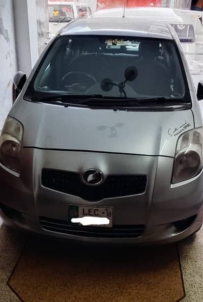 Toyota vitz model 2006/import 2009/number 2010