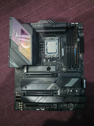 ASUS STRIX Z790-E WITH 13900K + 32GB DDR5 RAM