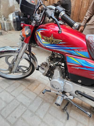 union star self start  24 ke 11 month ki hai. aloirim hai.