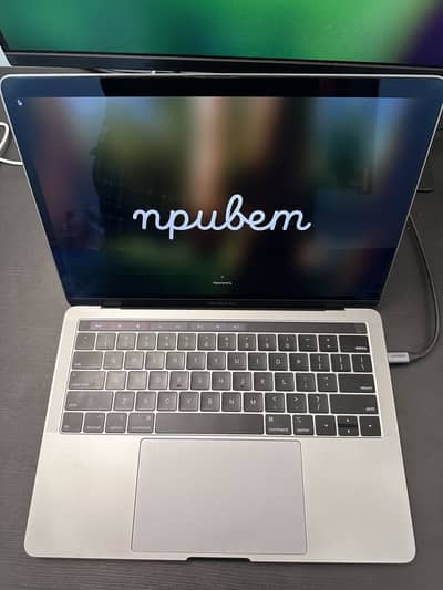 MacBook Pro 13’’ 2018 | 8 GB Ram | 256 GB SSD | Intel core i5