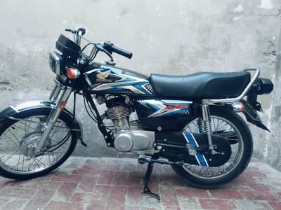 03287715304  /. 03258075055 WhatsApp 10 by 10 condition one hand  use