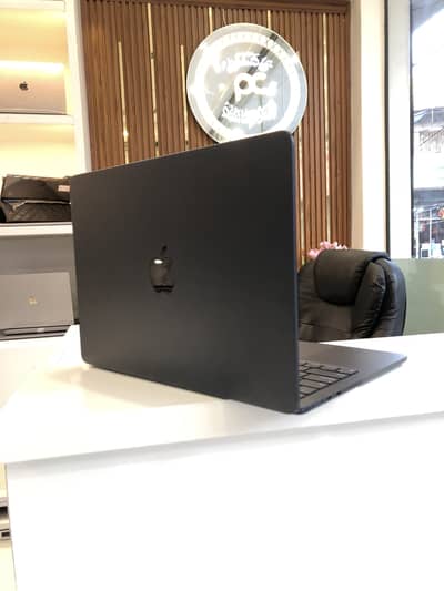 Mac book M2 air |8gb 256gb| Blue colour