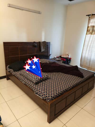 KingSize bed Wooden