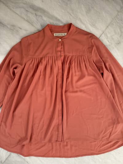 Abercrombie M button down, Primark black button Down, Berdi white net