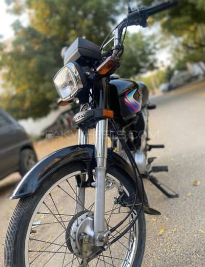 Honda CD 70 2023 ke 9month ki hai