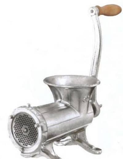 Manual meat mincer
