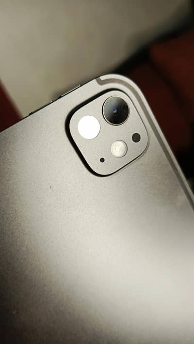 iPad Pro M5 WIFI+CELLULAR AT UNBEATABLE PRICE!