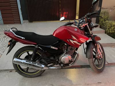 Yamaha ybr125G 2017 good condition