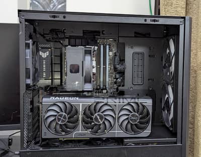 Lian li x670e Asus tuf Ryen 9600x 32gb Rx 9060 xt 16gb Asus prime pc