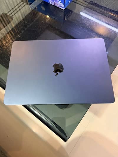 Mac book Air M3 8/512  Space grey