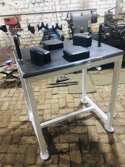 arms resling table
