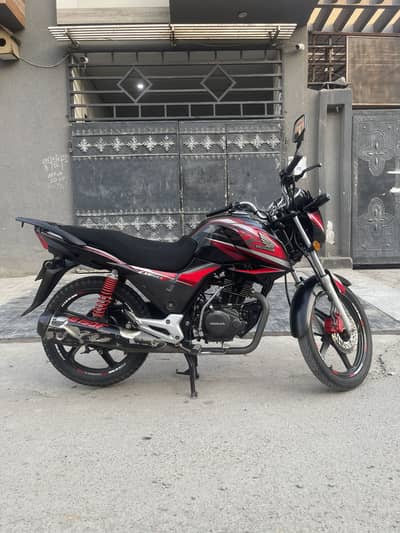 Honda cb 150f all gentleman urgent sale. . .