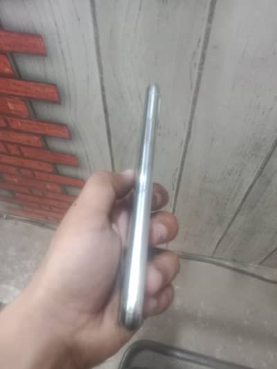 Iphone X contact no 03062026137