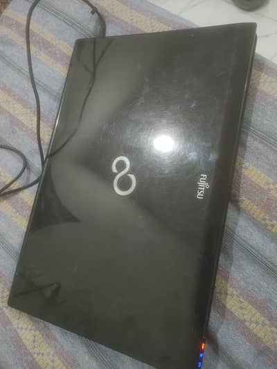 Fujitsu i5 gaming laptop