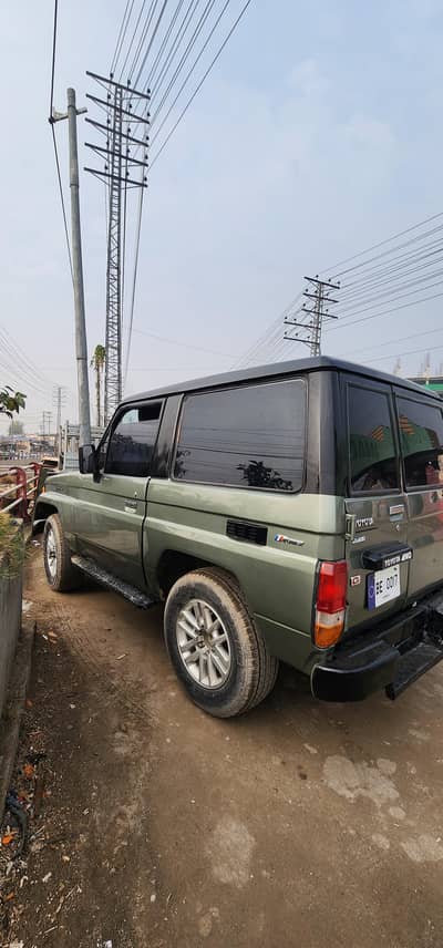 toyota landcruiser