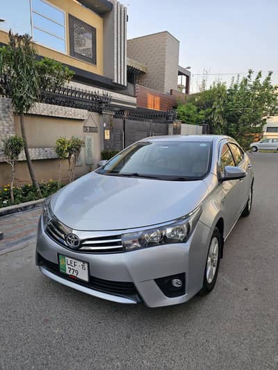 Toyota Corolla Altis 2015 1.6