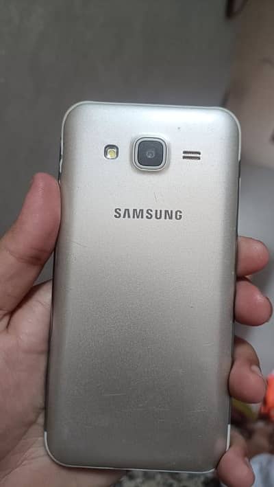 Samsung Galaxy j5