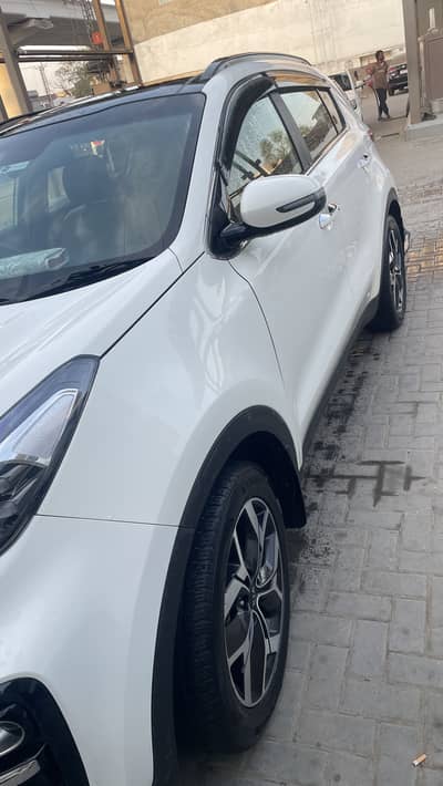 Kia sportage total genuine with 2 keys. Biometric available